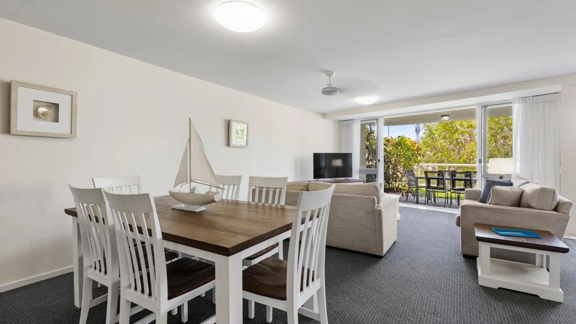 Sunshine Vista Aparthotel Sunshine Beach