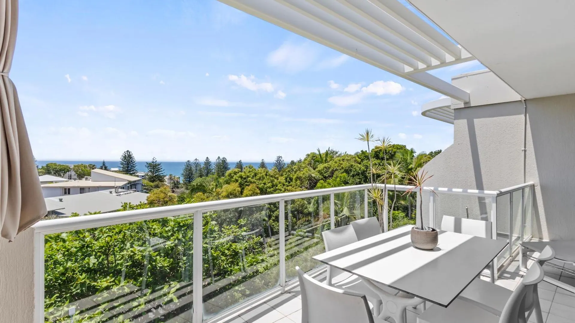Sunshine Vista Aparthotel Sunshine Beach